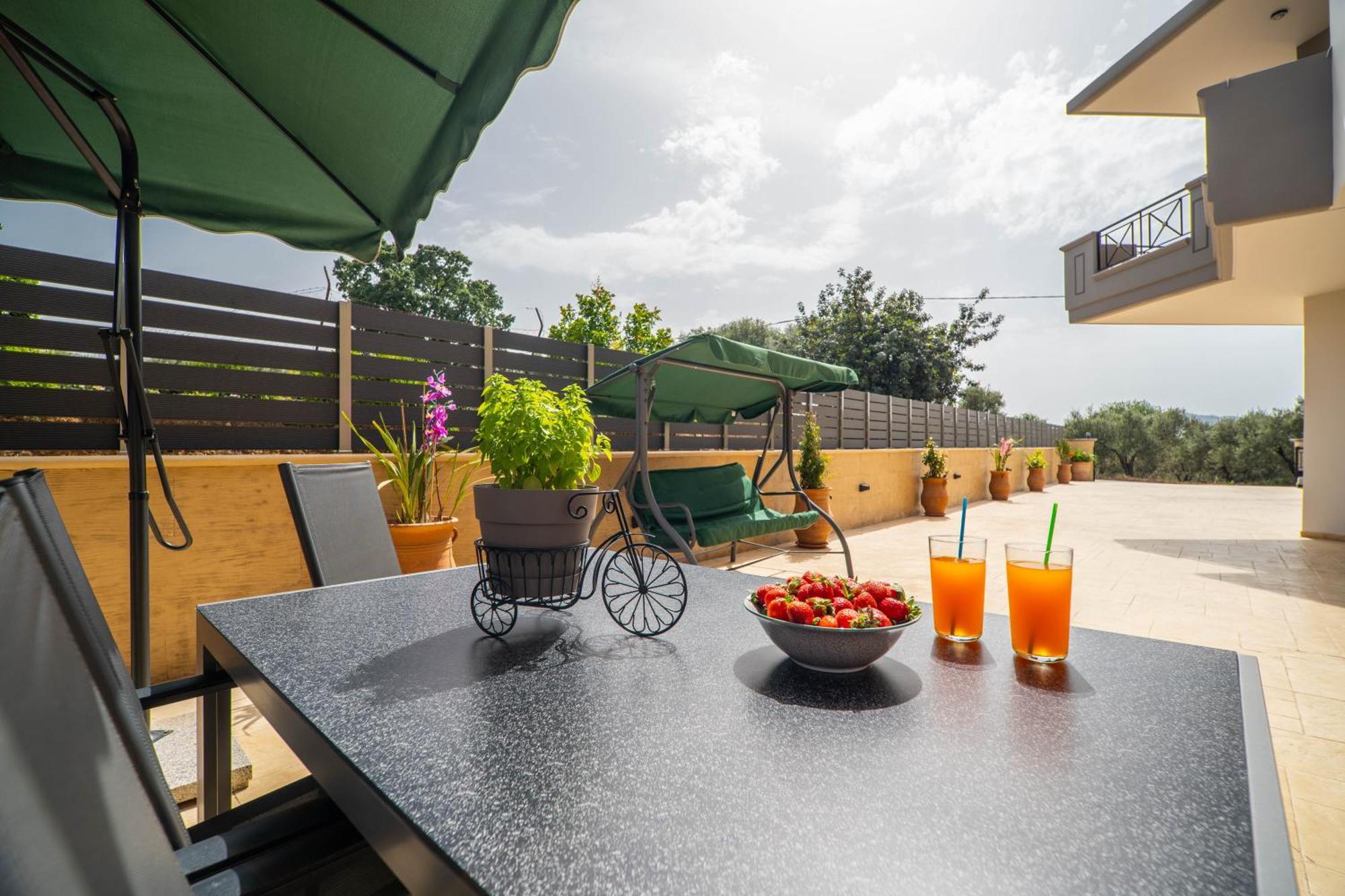 Apartment Ampelos